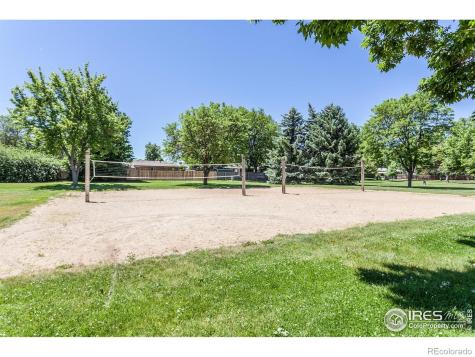 1379 Charles Drive Longmont CO 80503