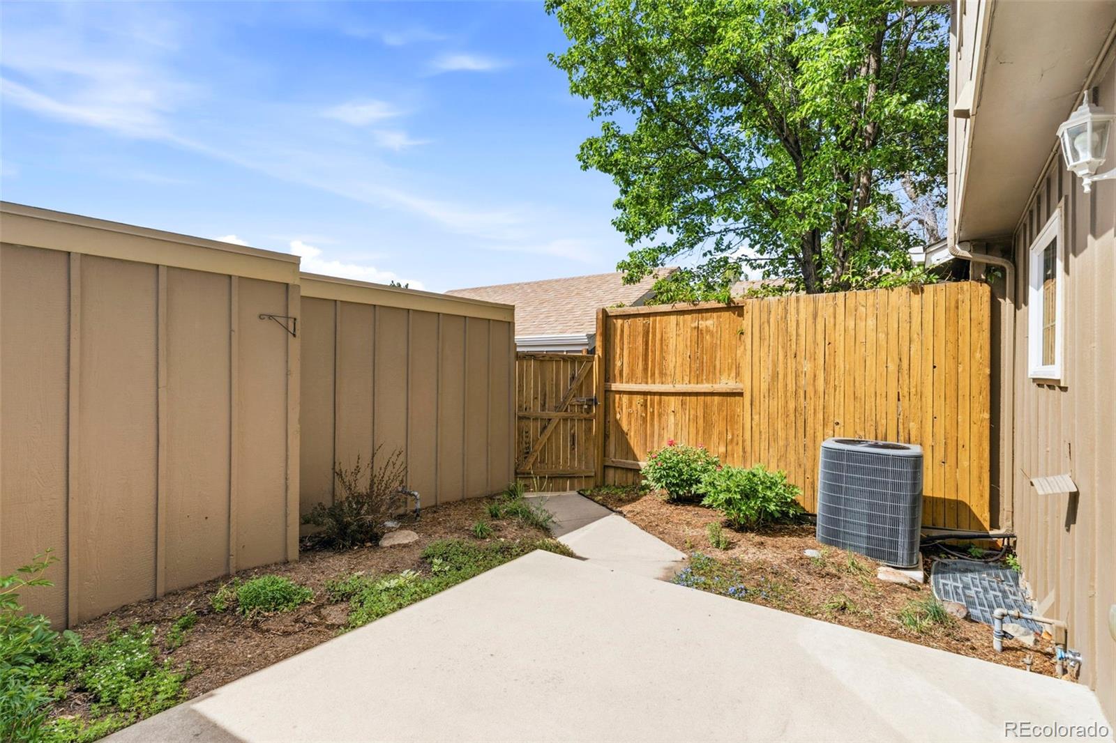 8752 E Amherst Drive Denver CO 80231