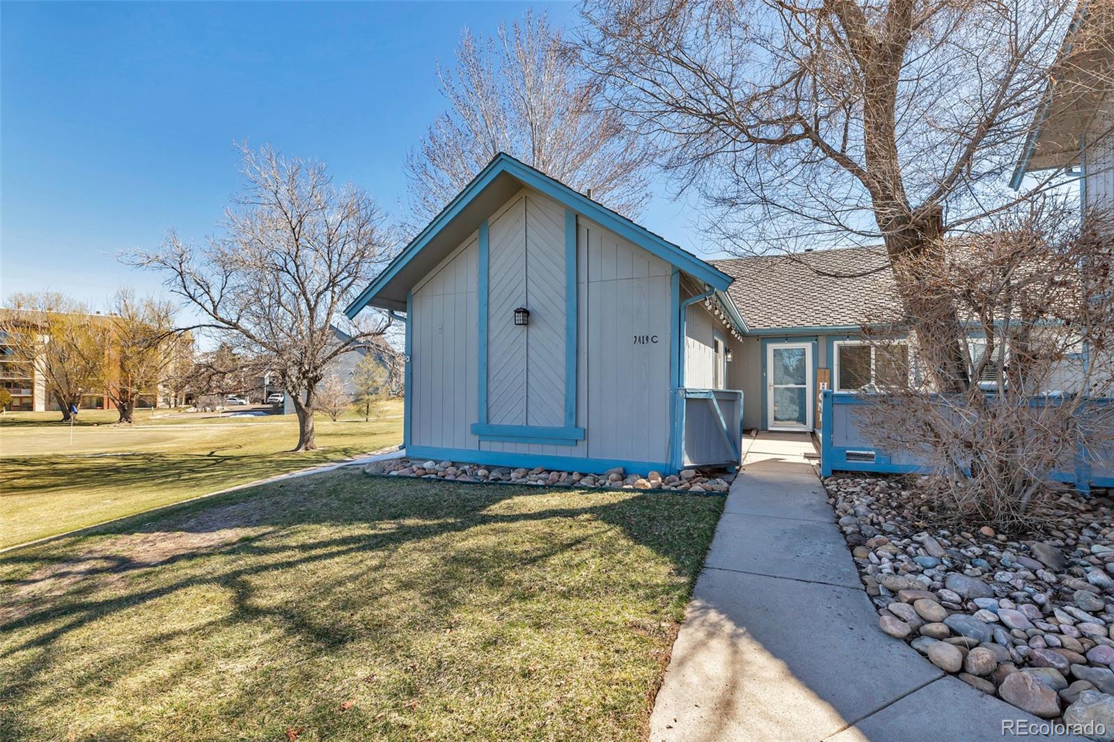 2419 S Worchester Court Aurora CO 80014