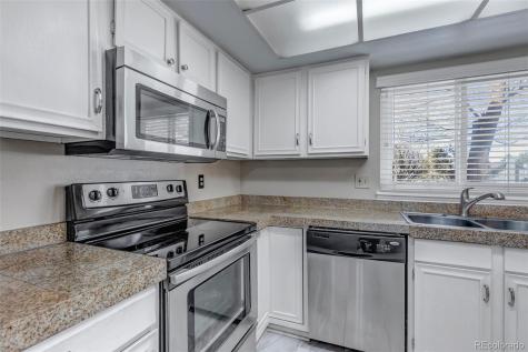 2419 S Worchester Court Aurora CO 80014