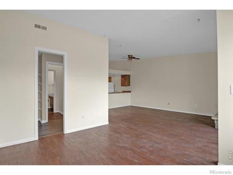 467 S Memphis Way Aurora CO 80017