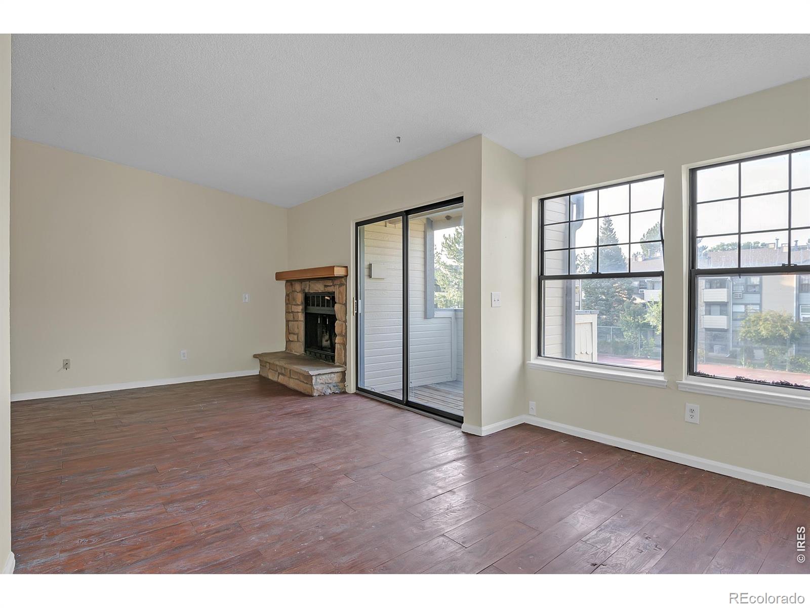 467 S Memphis Way Aurora CO 80017
