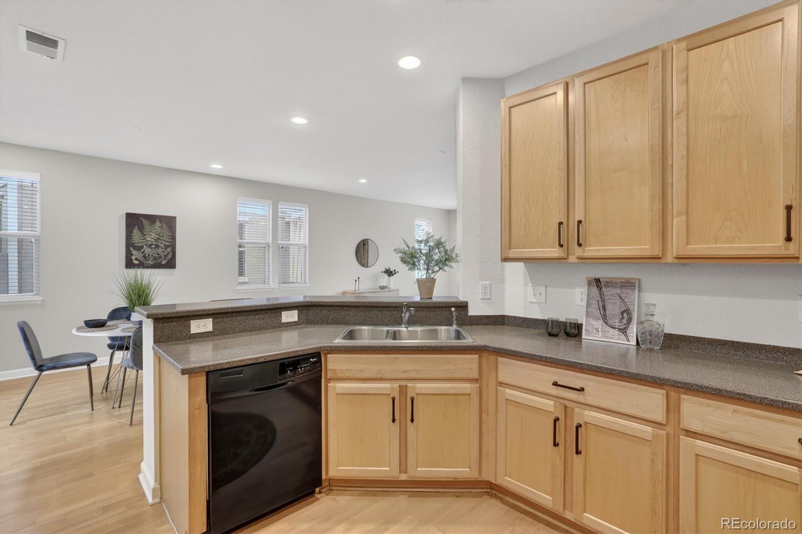 6377 S Xanadu Way Englewood CO 80111