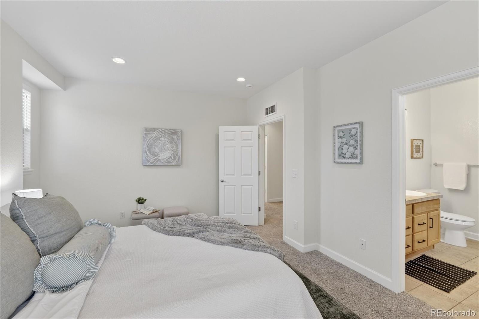 6377 S Xanadu Way Englewood CO 80111