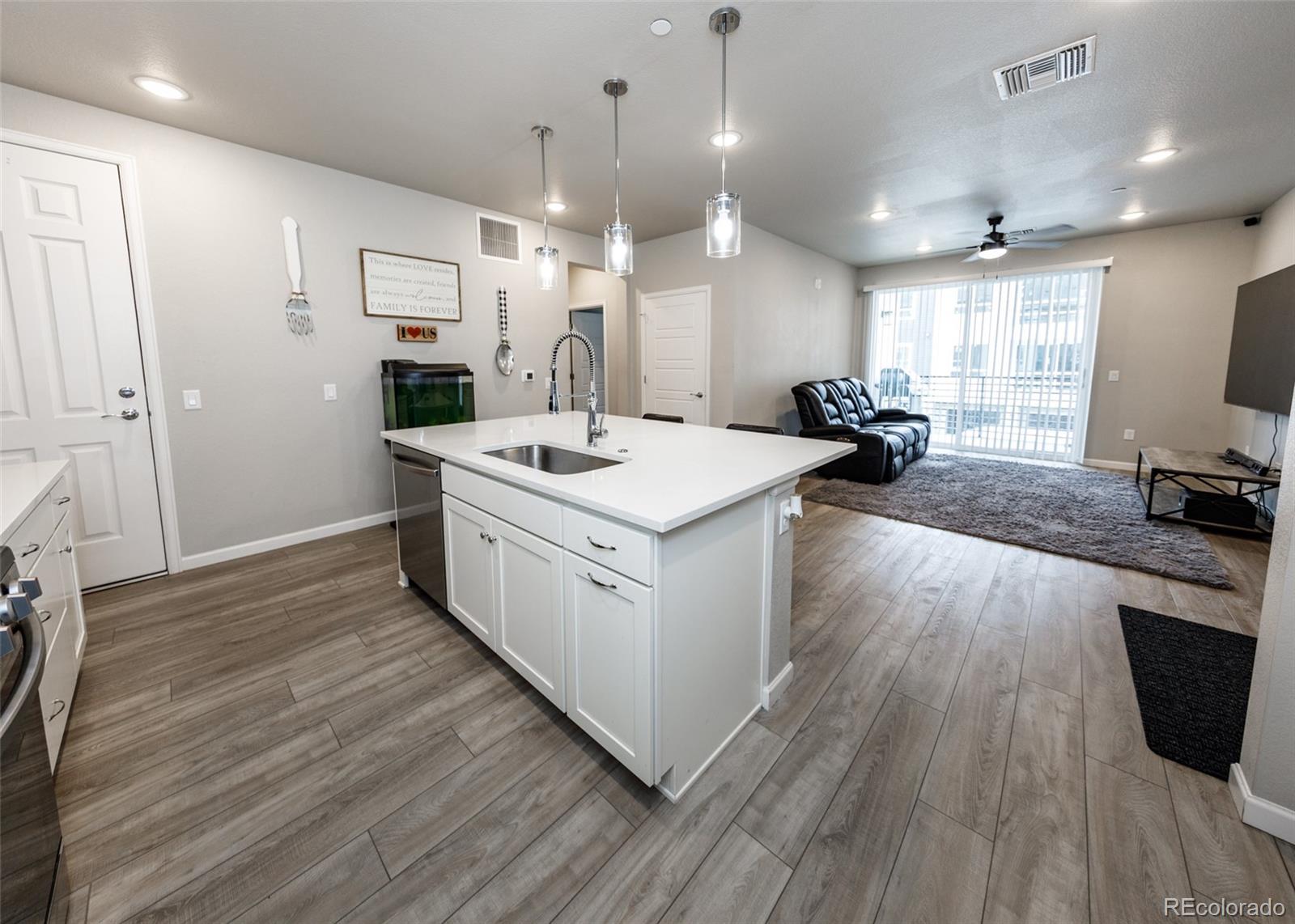 6153 N Ceylon Street Denver CO 80249