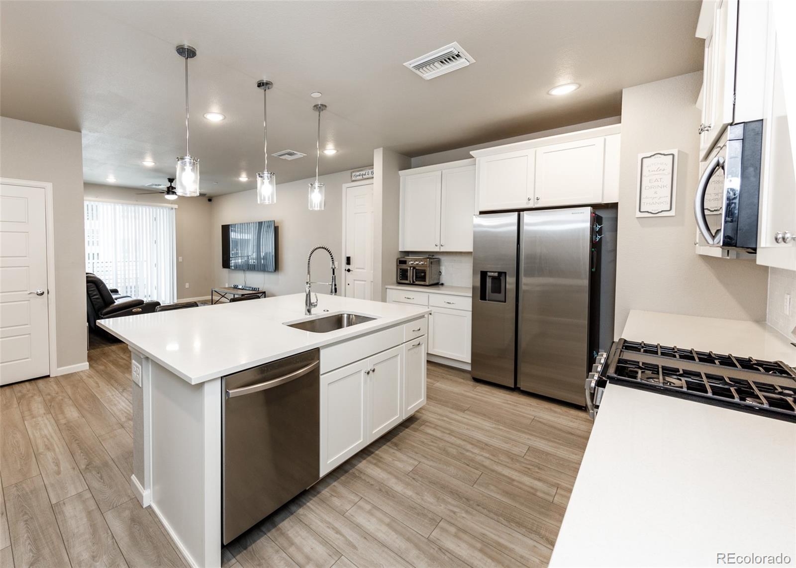 6153 N Ceylon Street Denver CO 80249