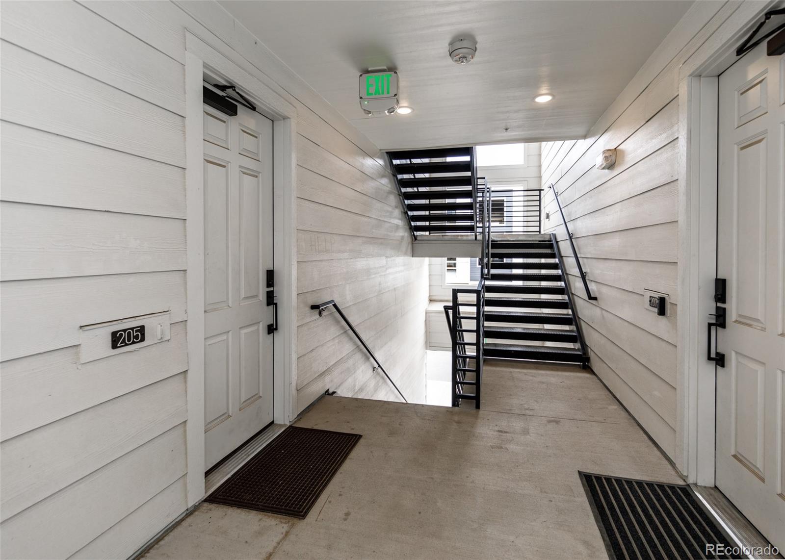 6153 N Ceylon Street Denver CO 80249