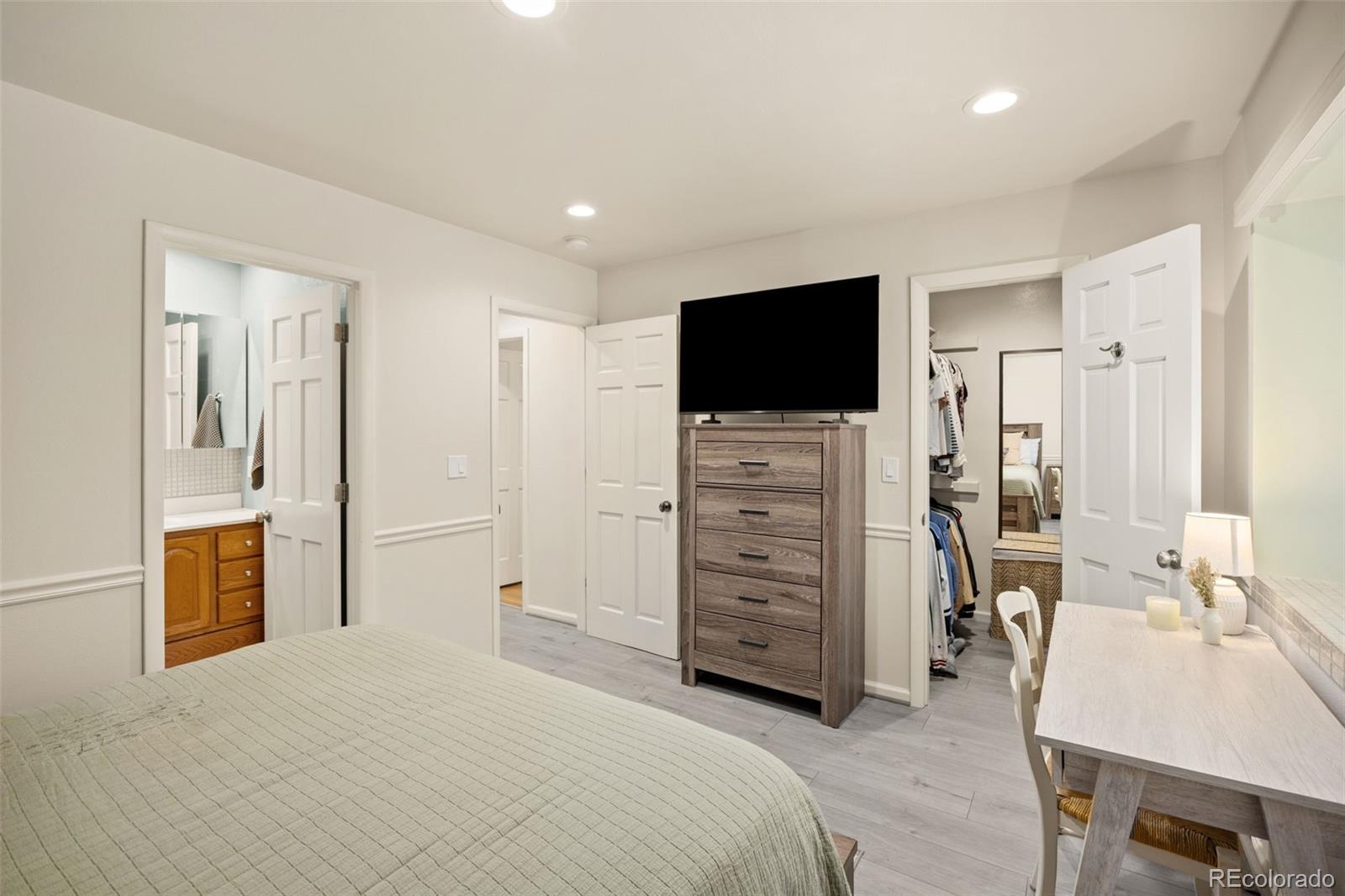 6922 W 87th Way Arvada CO 80003