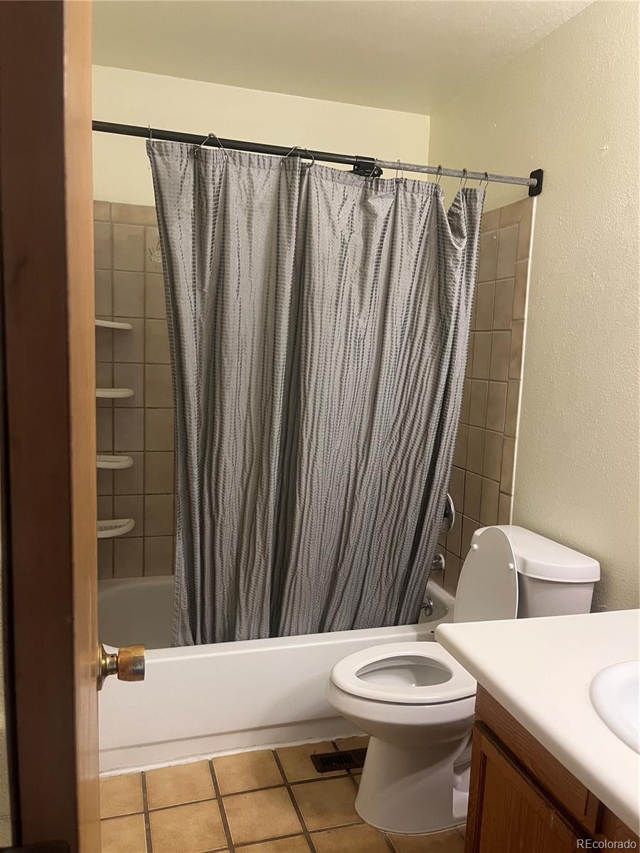 2529 Devonshire Court Denver CO 80229