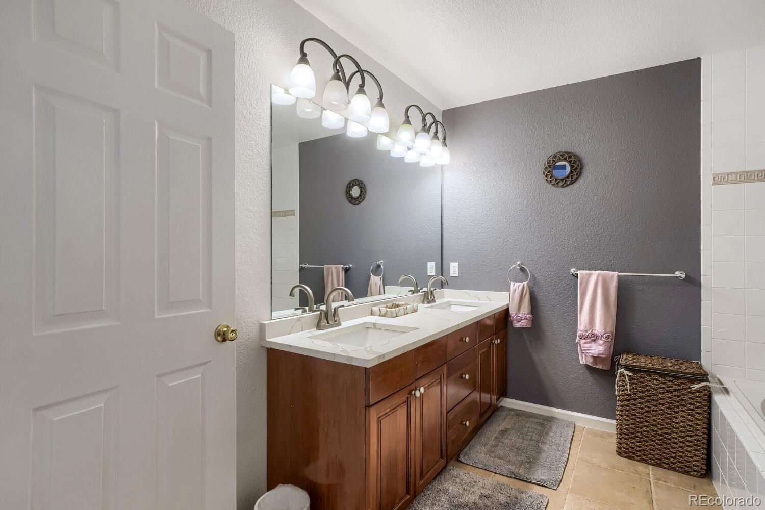 4590 S Auckland Court Aurora CO 80015