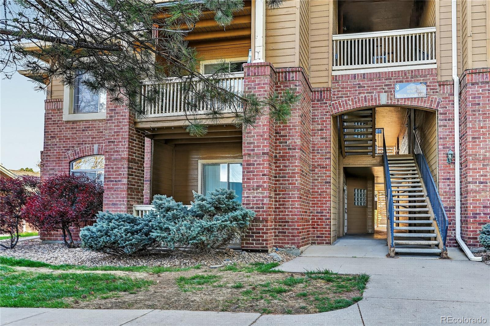 1631 W Canal Circle Littleton CO 80120