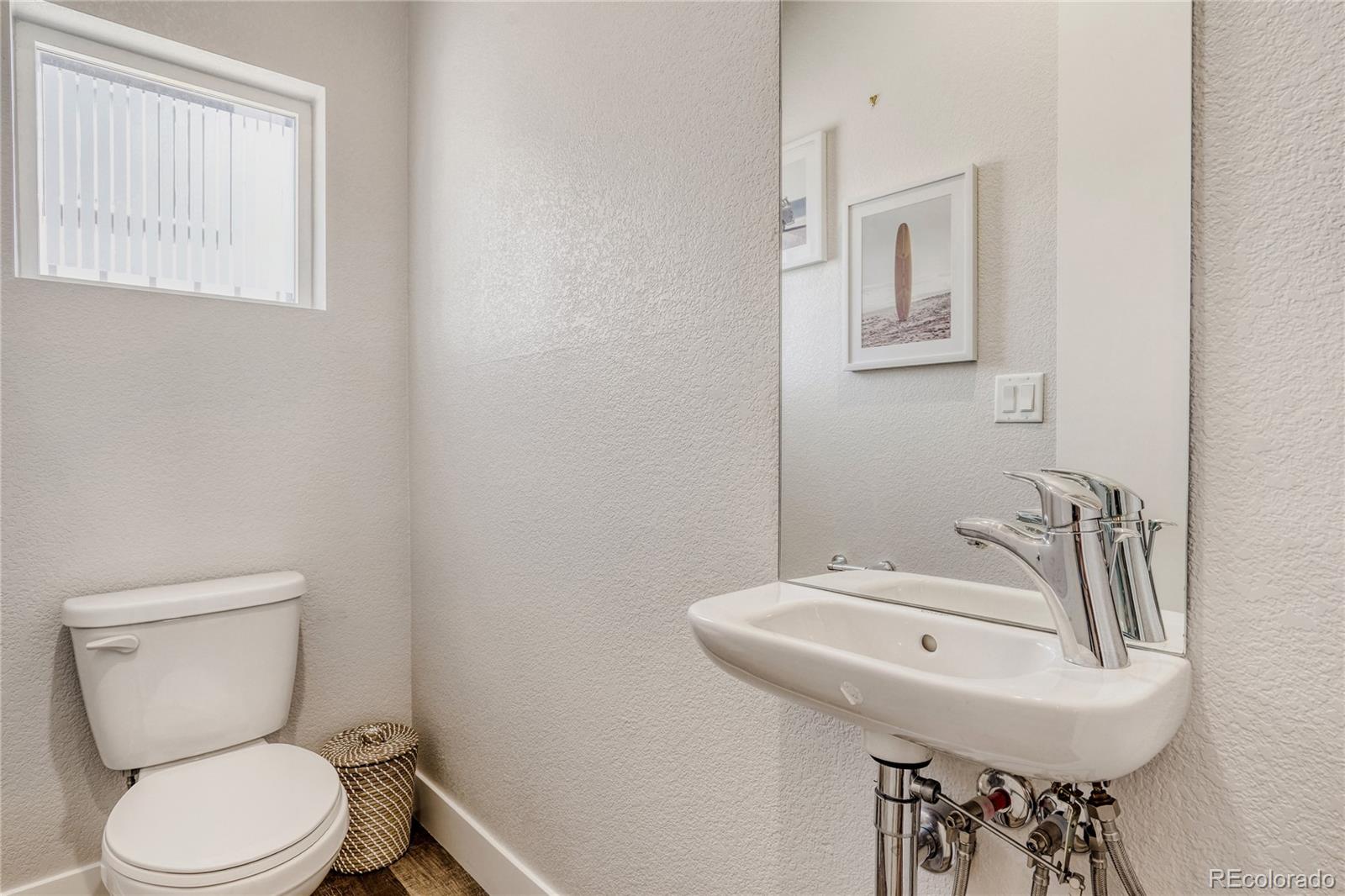 5594 W 10th Place Lakewood CO 80214