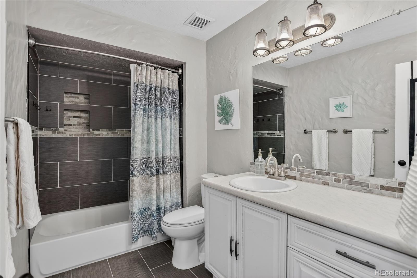 1830 Newland Court Lakewood CO 80214