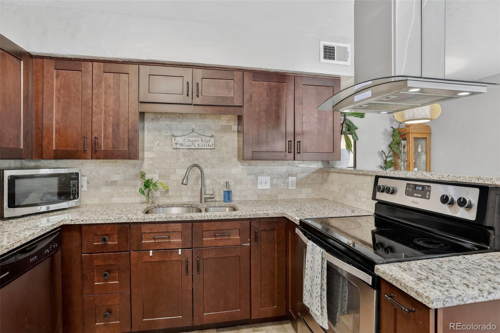 1830 Newland Court Lakewood CO 80214