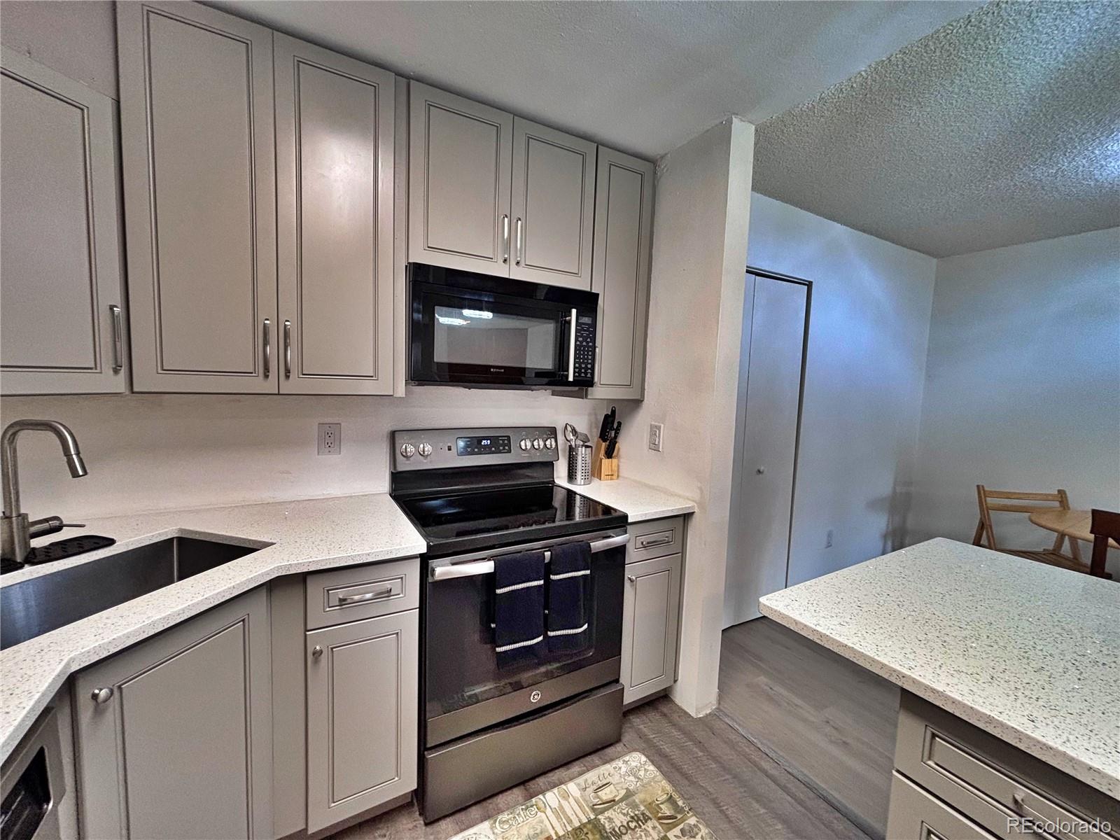 2280 S Oswego Way Aurora CO 80014
