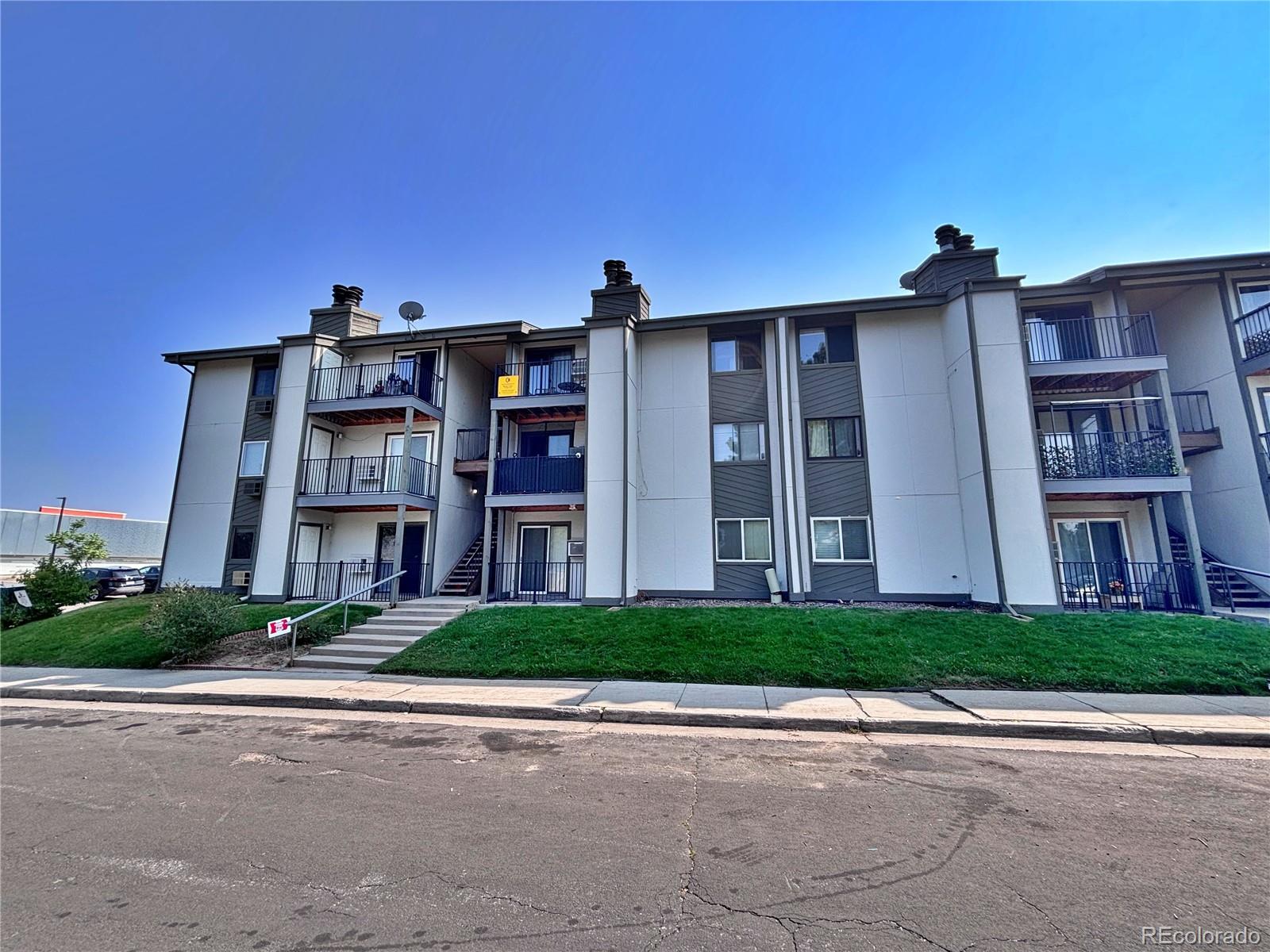2280 S Oswego Way Aurora CO 80014