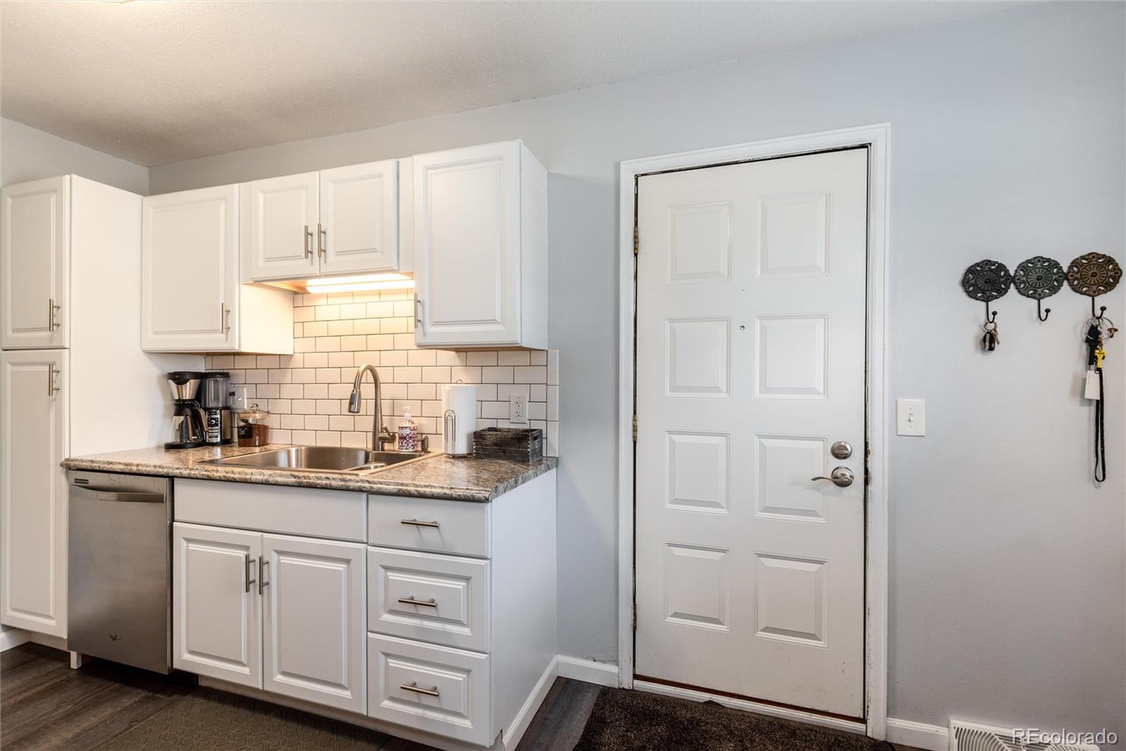 1537 S Owens Street Denver CO 80232