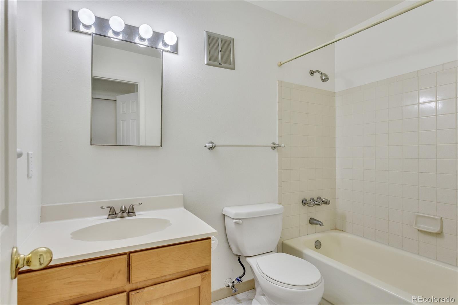 2471 S Xanadu Way Aurora CO 80014