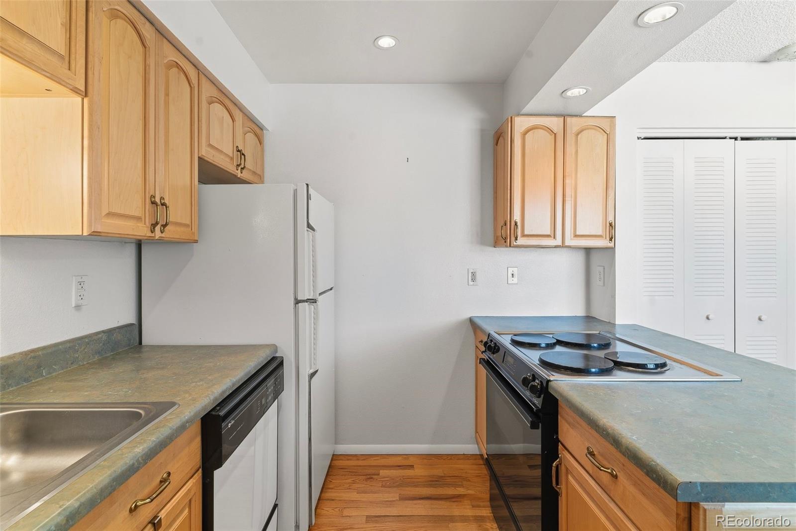 3351 S Field Street Lakewood CO 80227