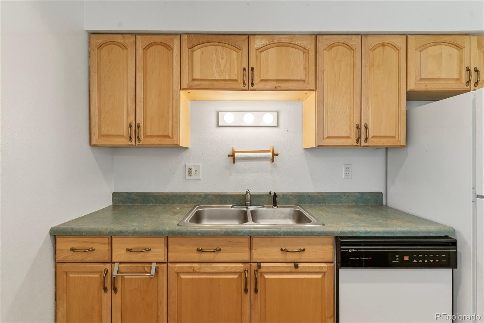 3351 S Field Street Lakewood CO 80227