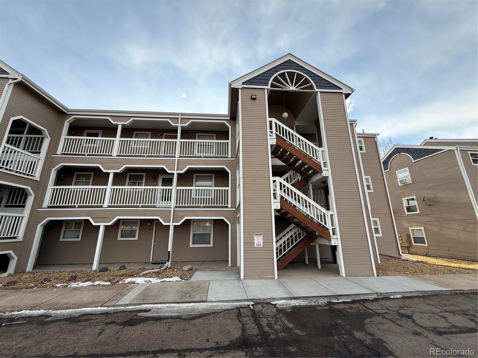 1211 S Gilbert Street Castle Rock CO 80104