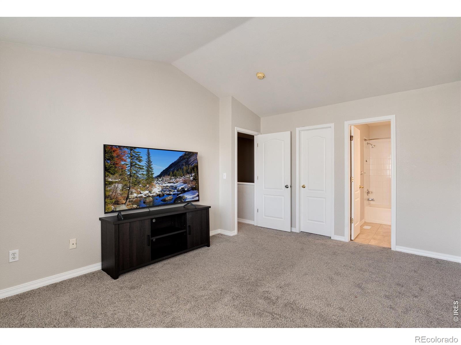 1419 Red Mountain Drive Longmont CO 80504