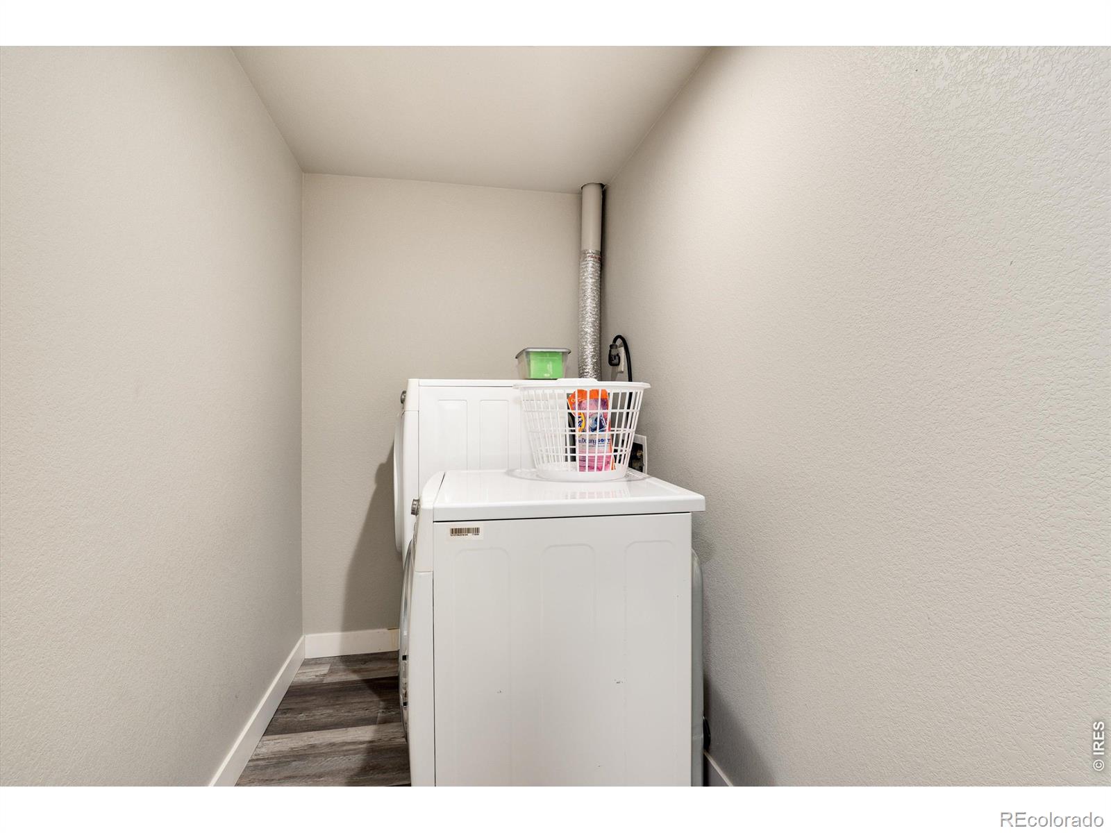 1419 Red Mountain Drive Longmont CO 80504