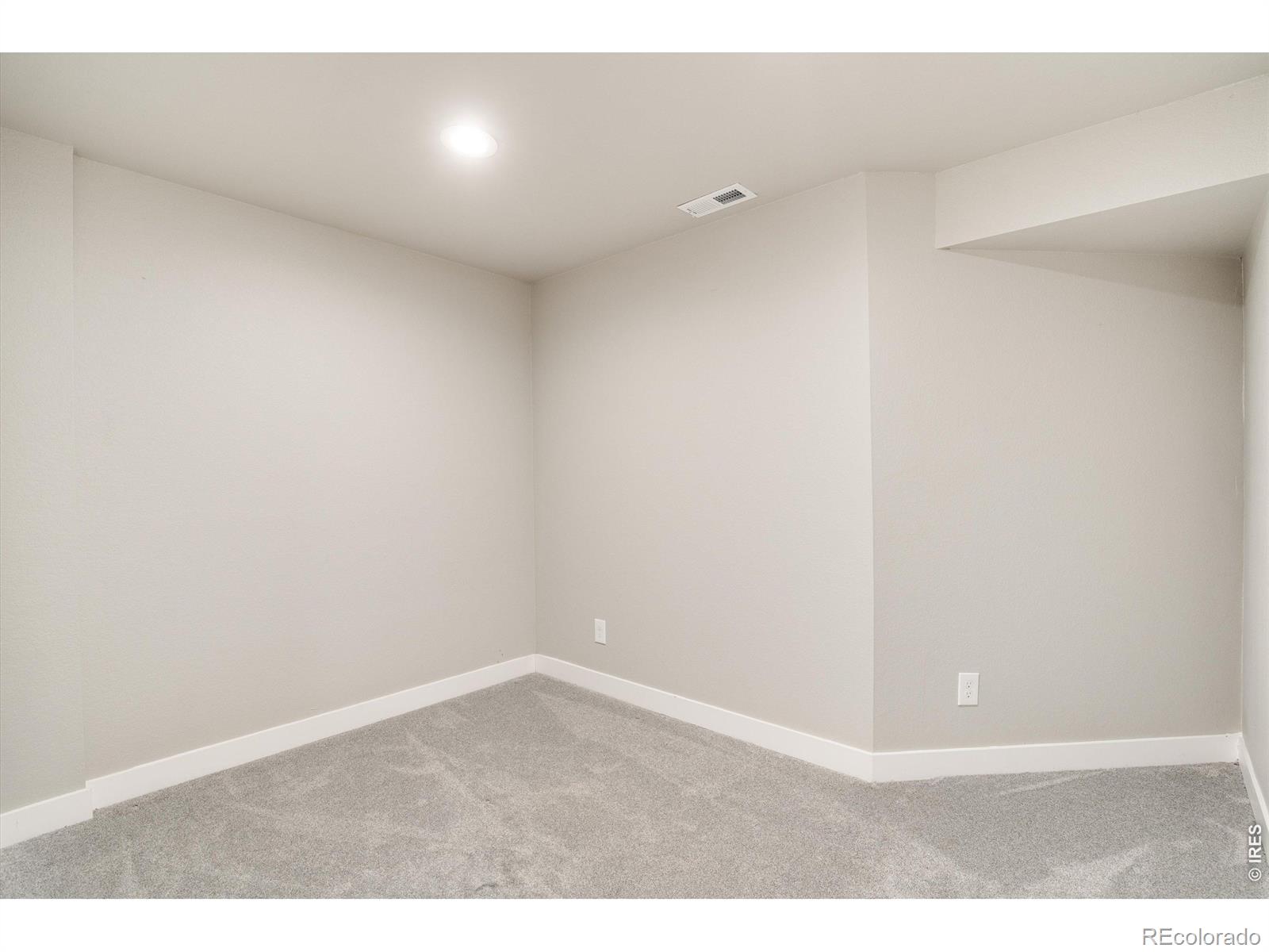 1419 Red Mountain Drive Longmont CO 80504