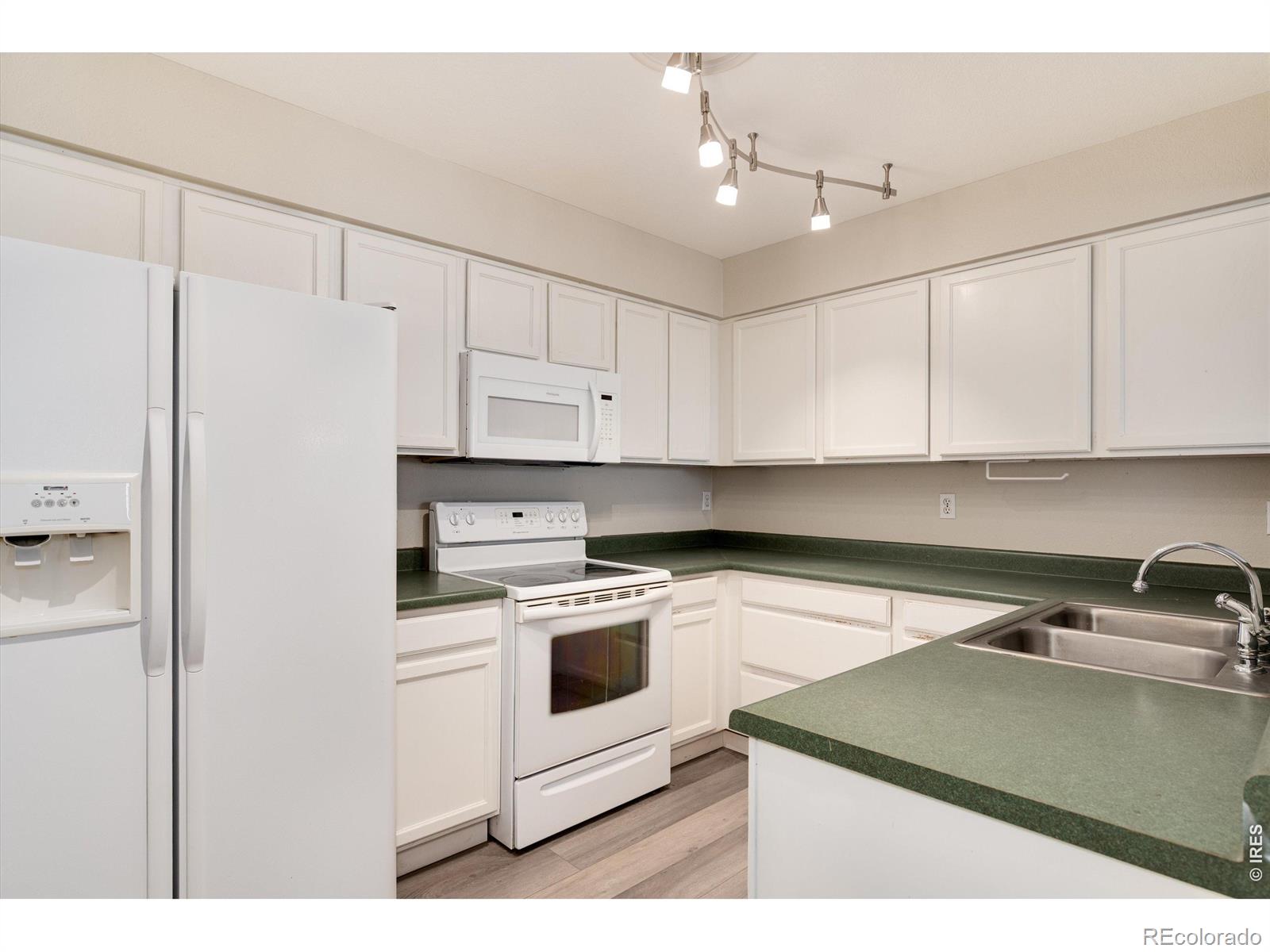 1419 Red Mountain Drive Longmont CO 80504