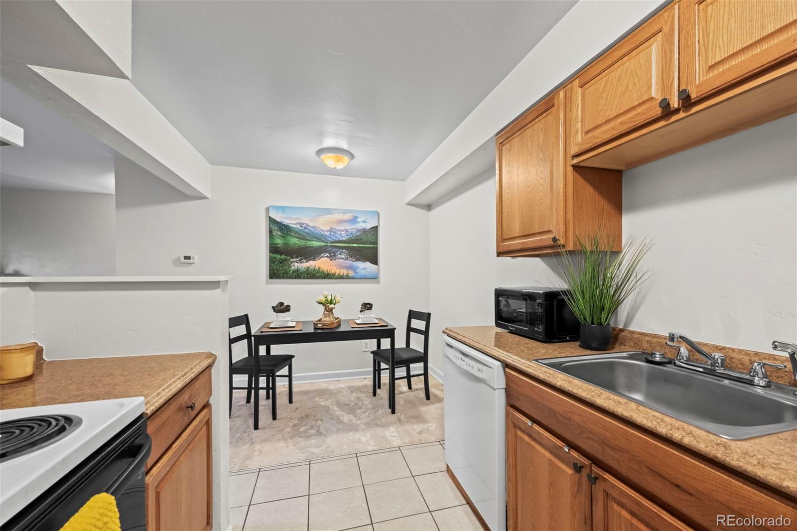 381 S Ames Street Lakewood CO 80226