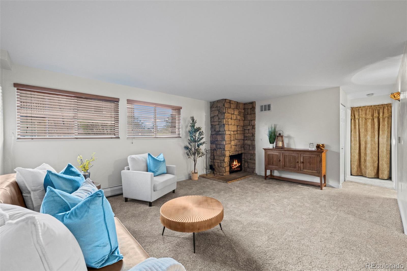 381 S Ames Street Lakewood CO 80226