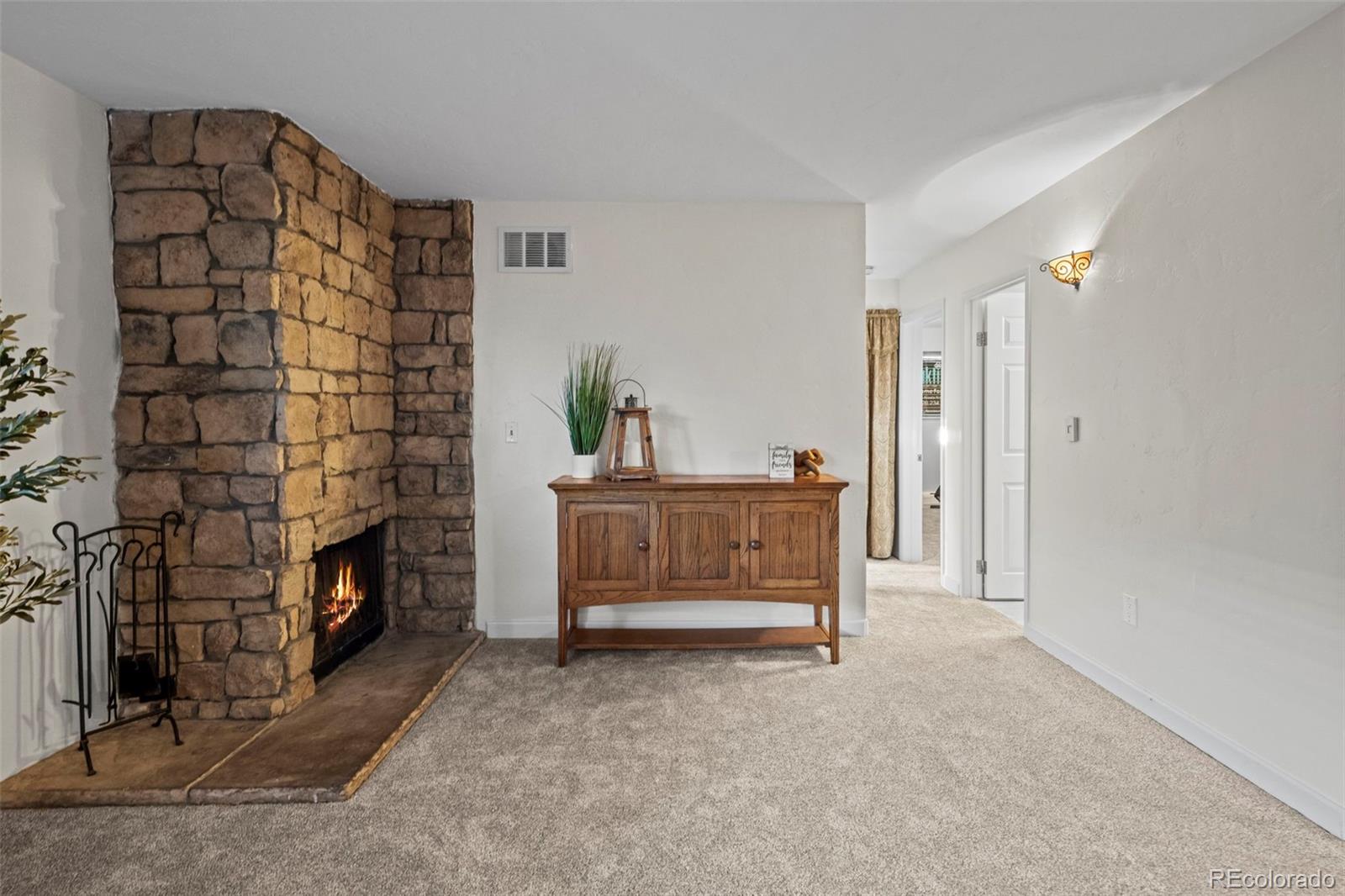 381 S Ames Street Lakewood CO 80226