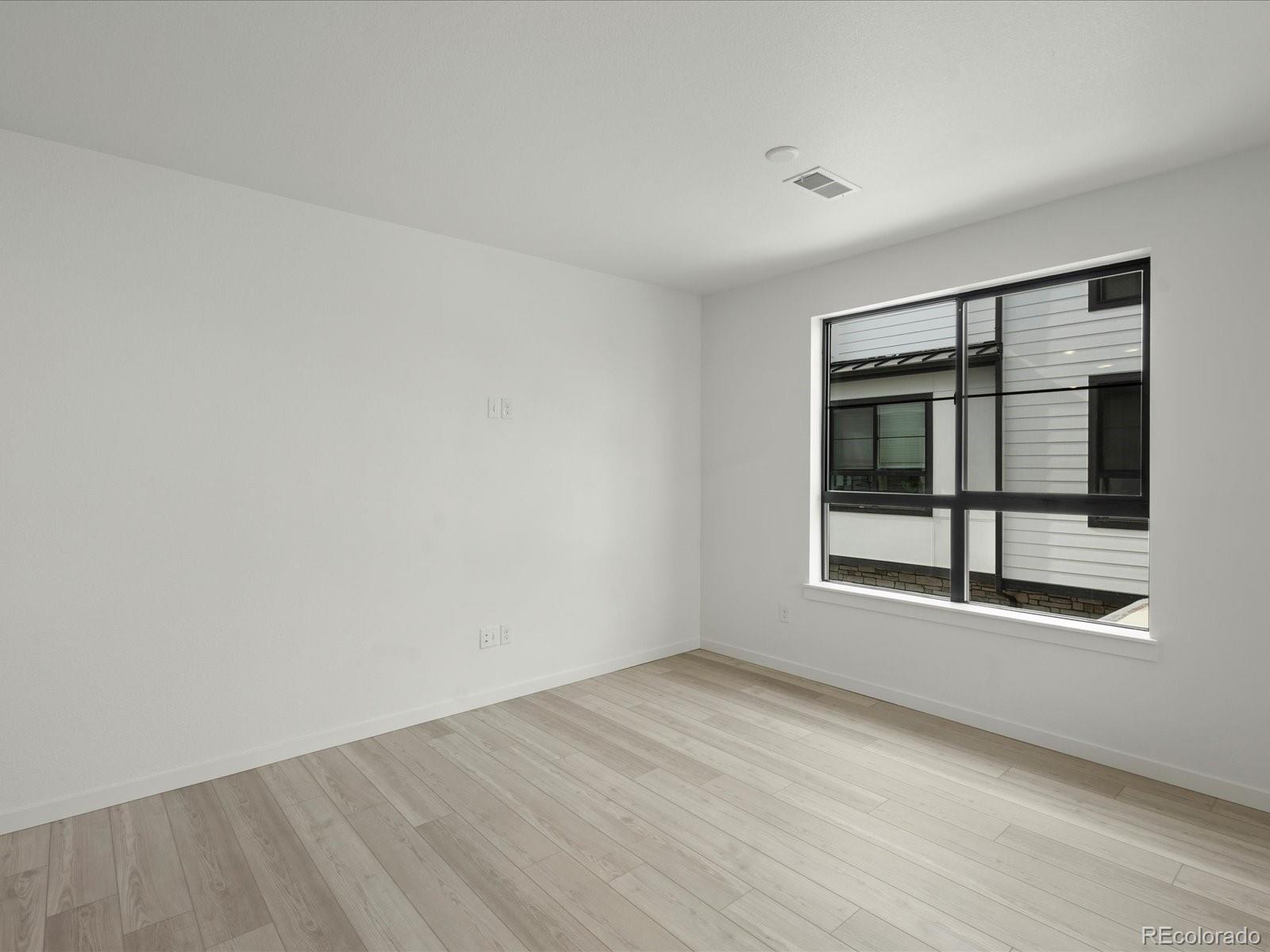 2060 S Holly Street Denver CO 80222