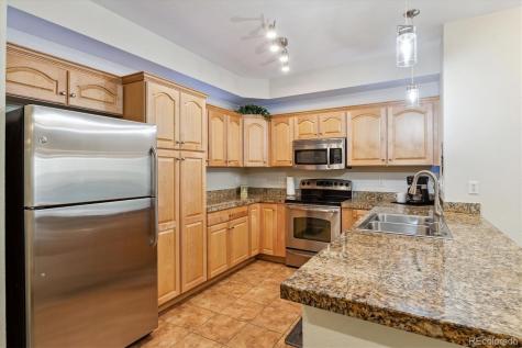 10056 W Unser Drive Littleton CO 80127