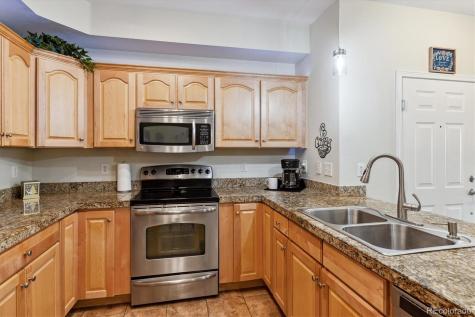 10056 W Unser Drive Littleton CO 80127