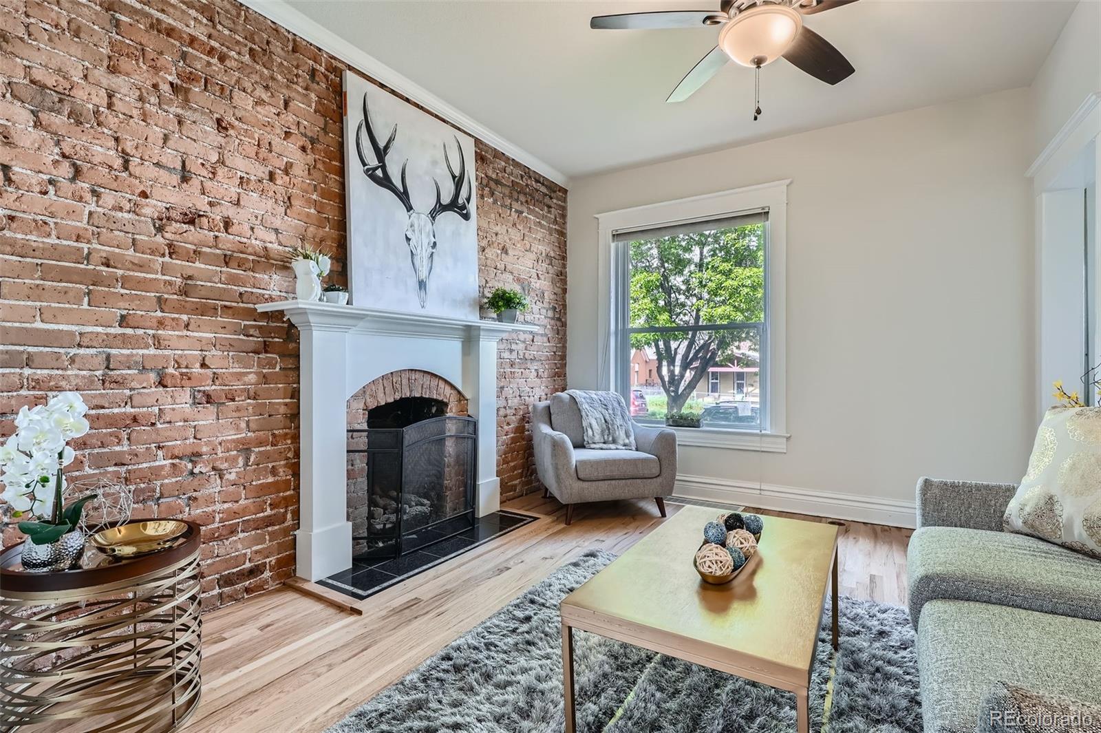 2562 N Emerson Street Denver CO 80205
