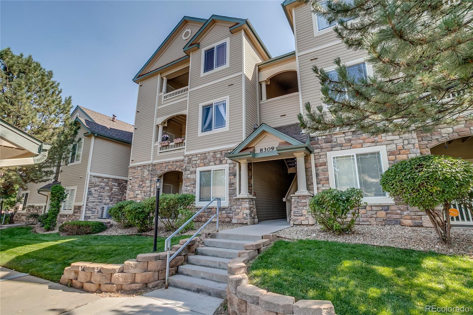 8309 S Independence Circle Littleton CO 80128