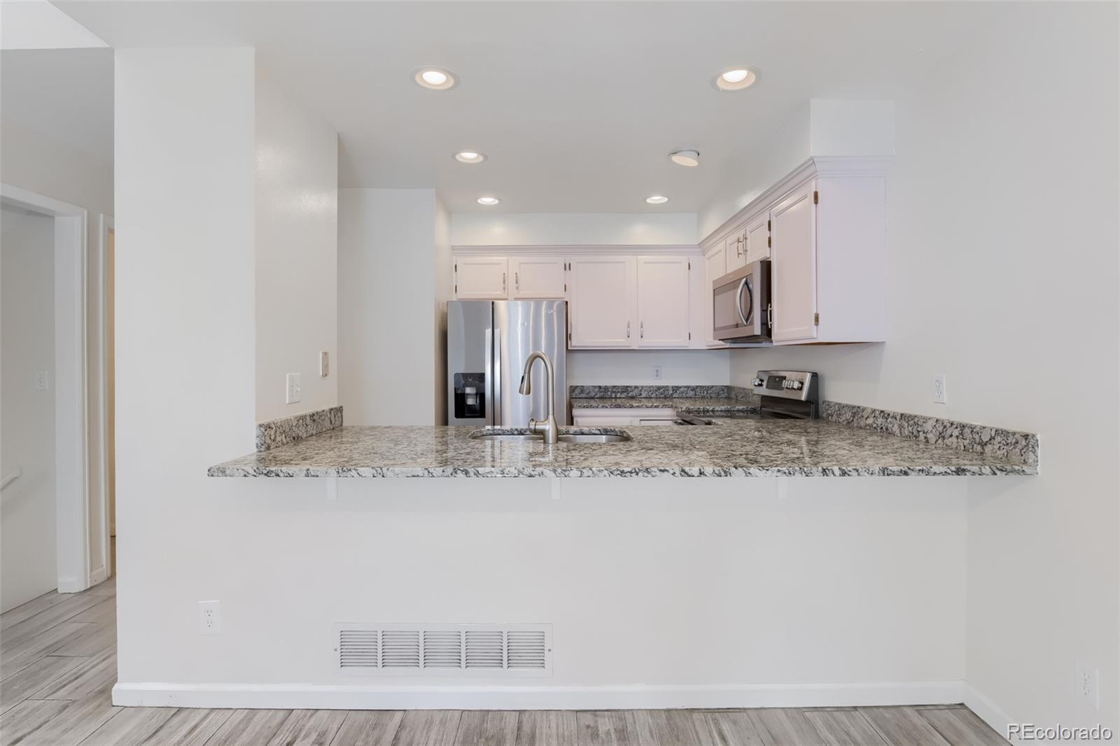 2892 W Long Circle Littleton CO 80120