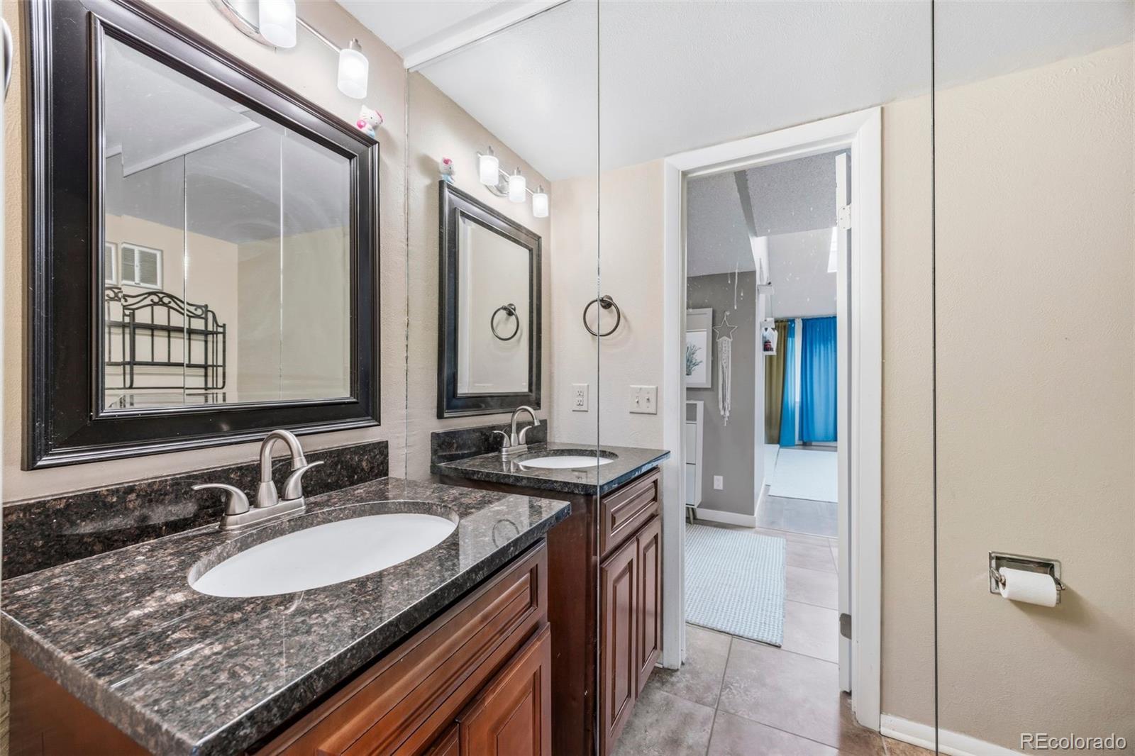 2496 S Vaughn Way Aurora CO 80014