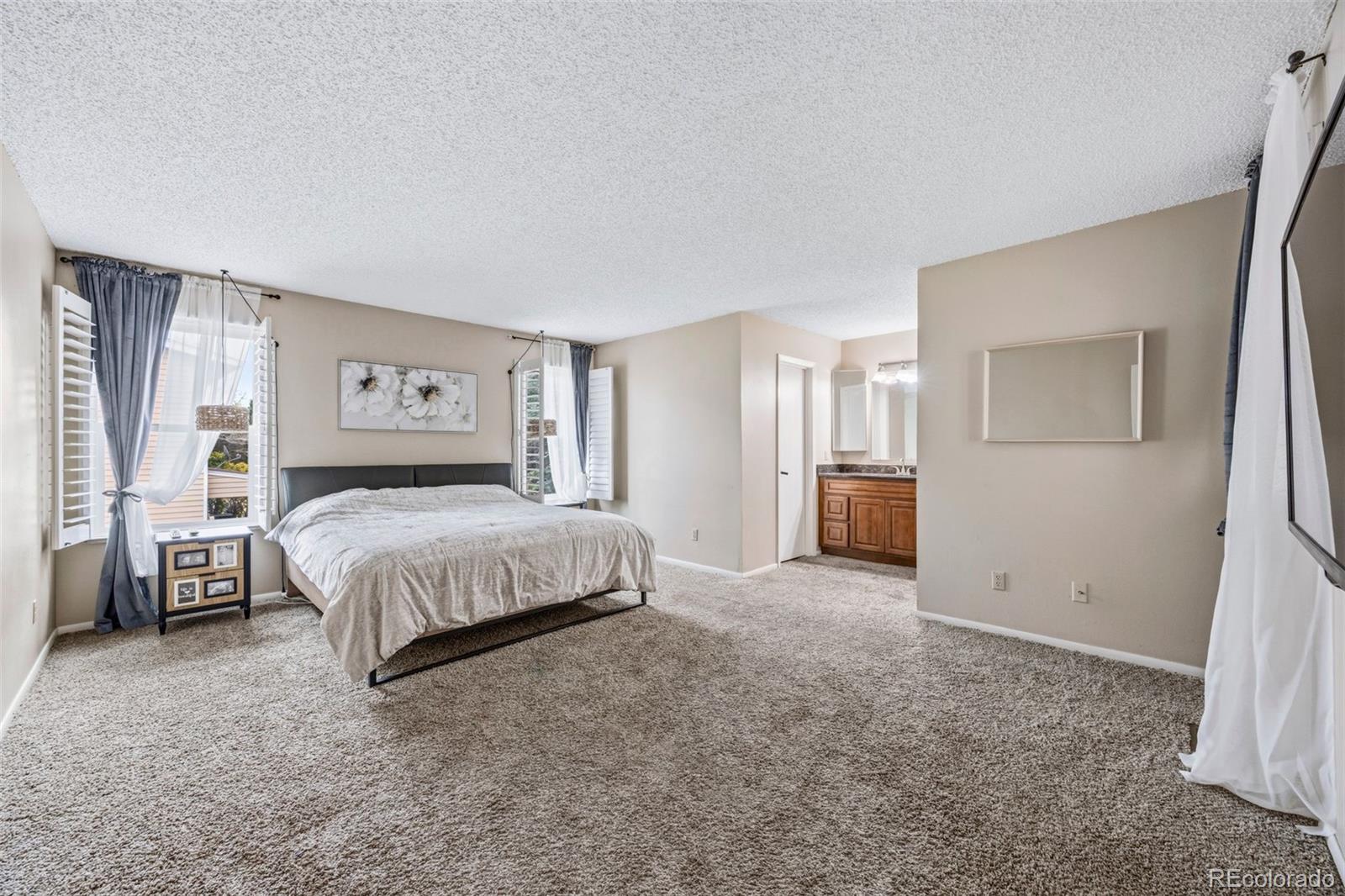 2496 S Vaughn Way Aurora CO 80014