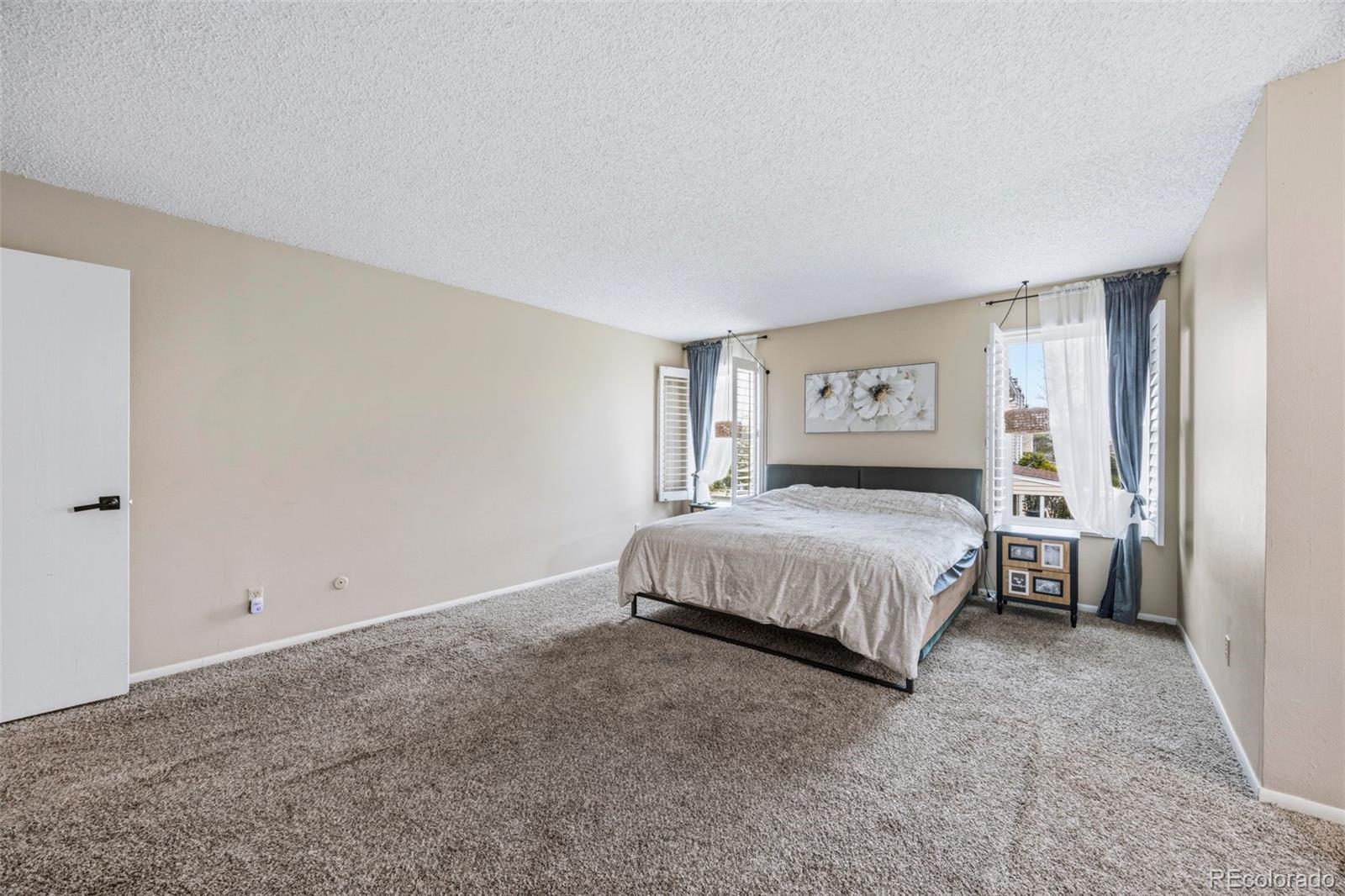 2496 S Vaughn Way Aurora CO 80014