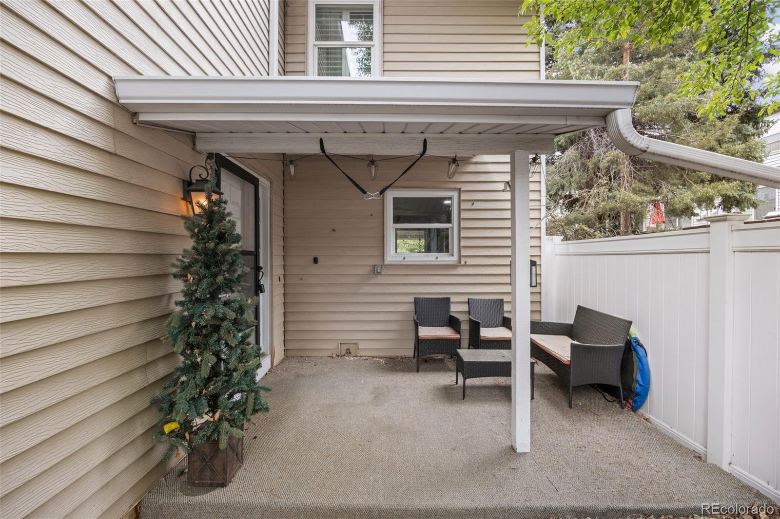 2496 S Vaughn Way Aurora CO 80014