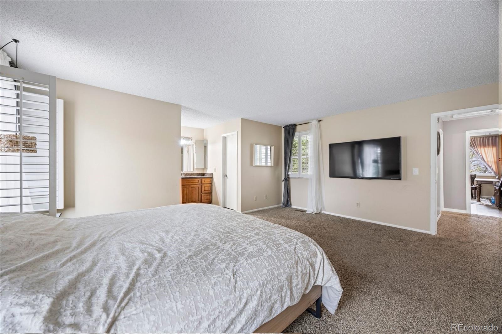 2496 S Vaughn Way Aurora CO 80014
