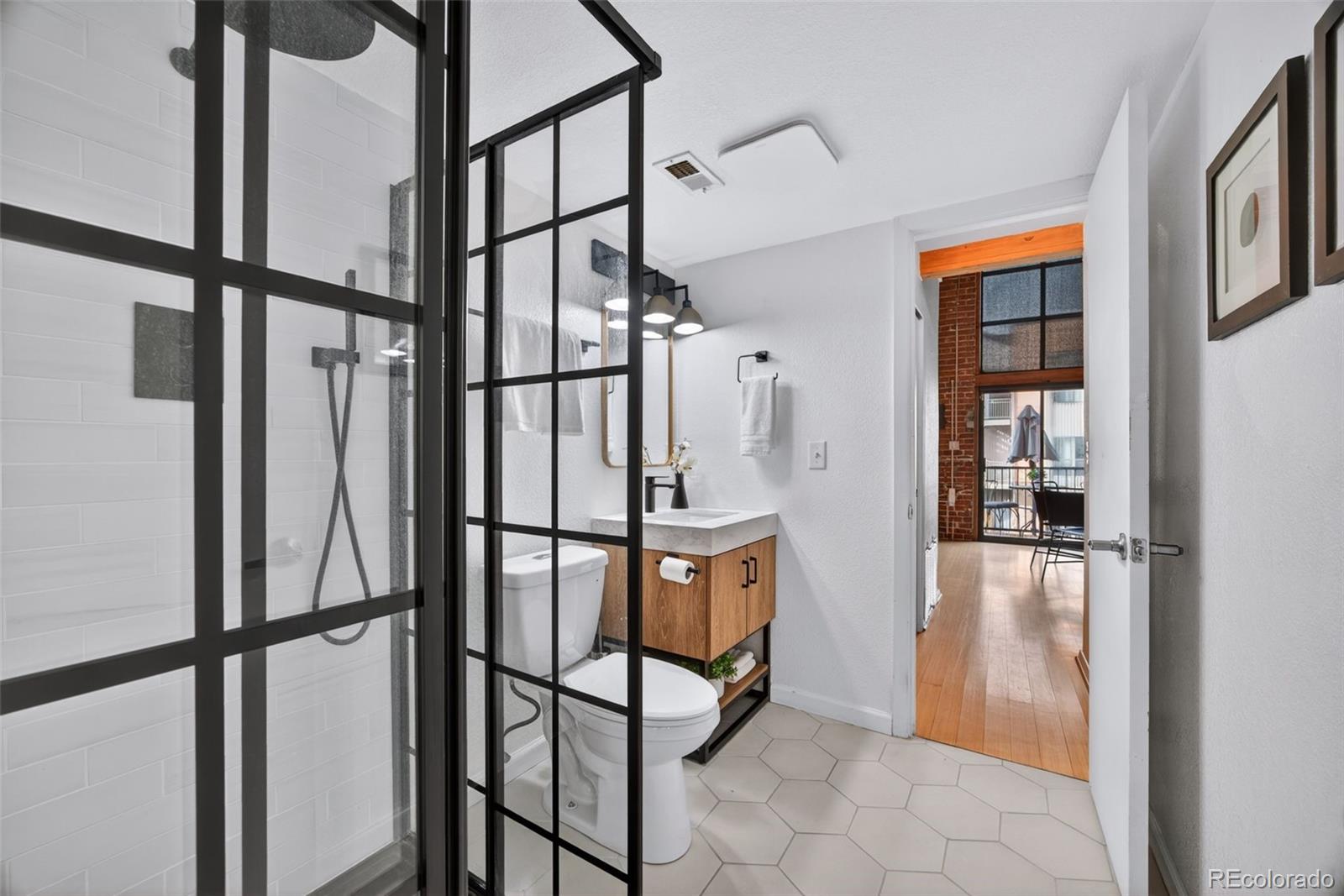 3225 Blake Street Denver CO 80205