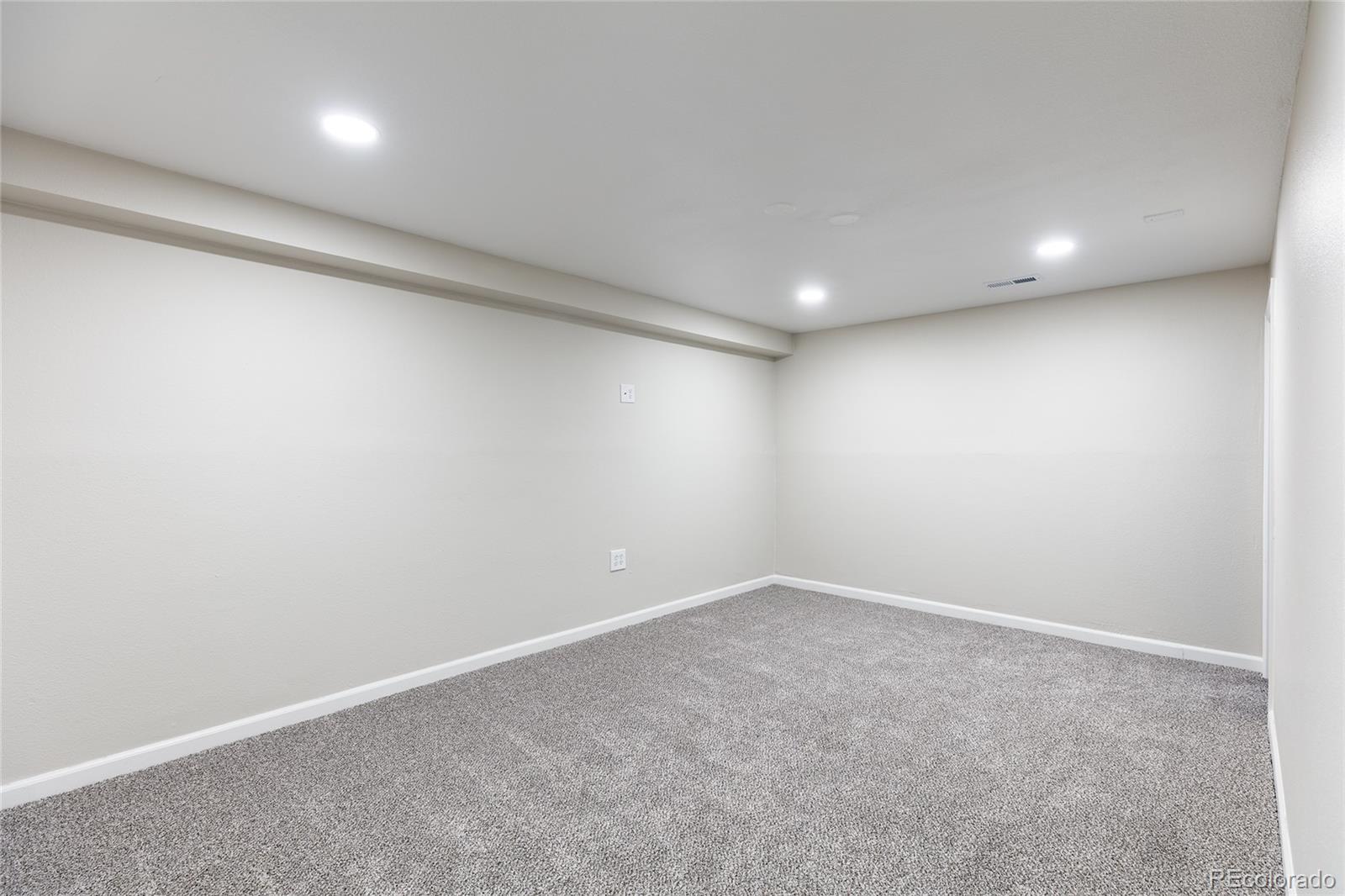 1724 W 102nd Avenue Thornton CO 80260