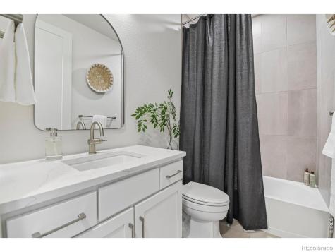 8263 S Queen Street Littleton CO 80127