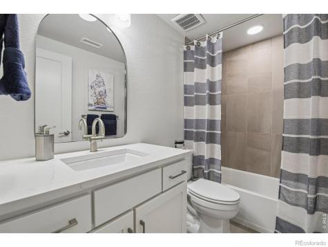 8263 S Queen Street Littleton CO 80127