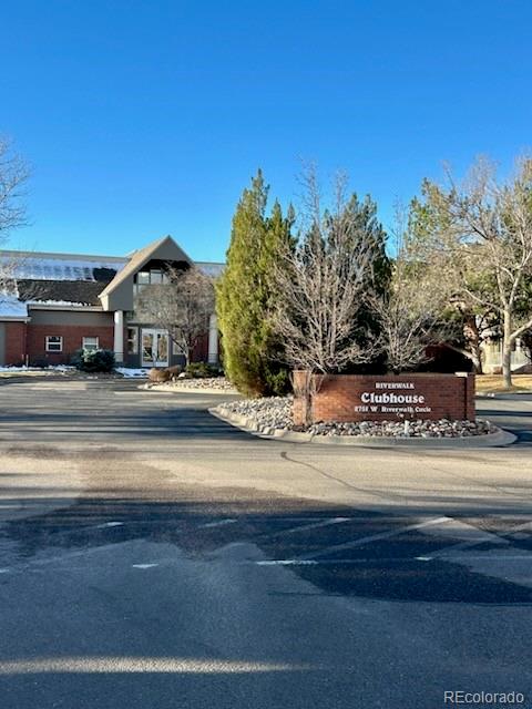 2760 W Greens Court Littleton CO 80123