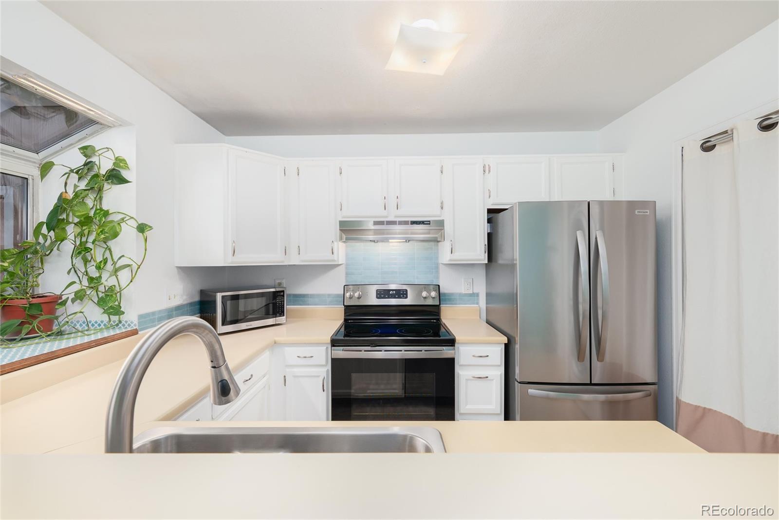 1237 S Flower Circle Lakewood CO 80232
