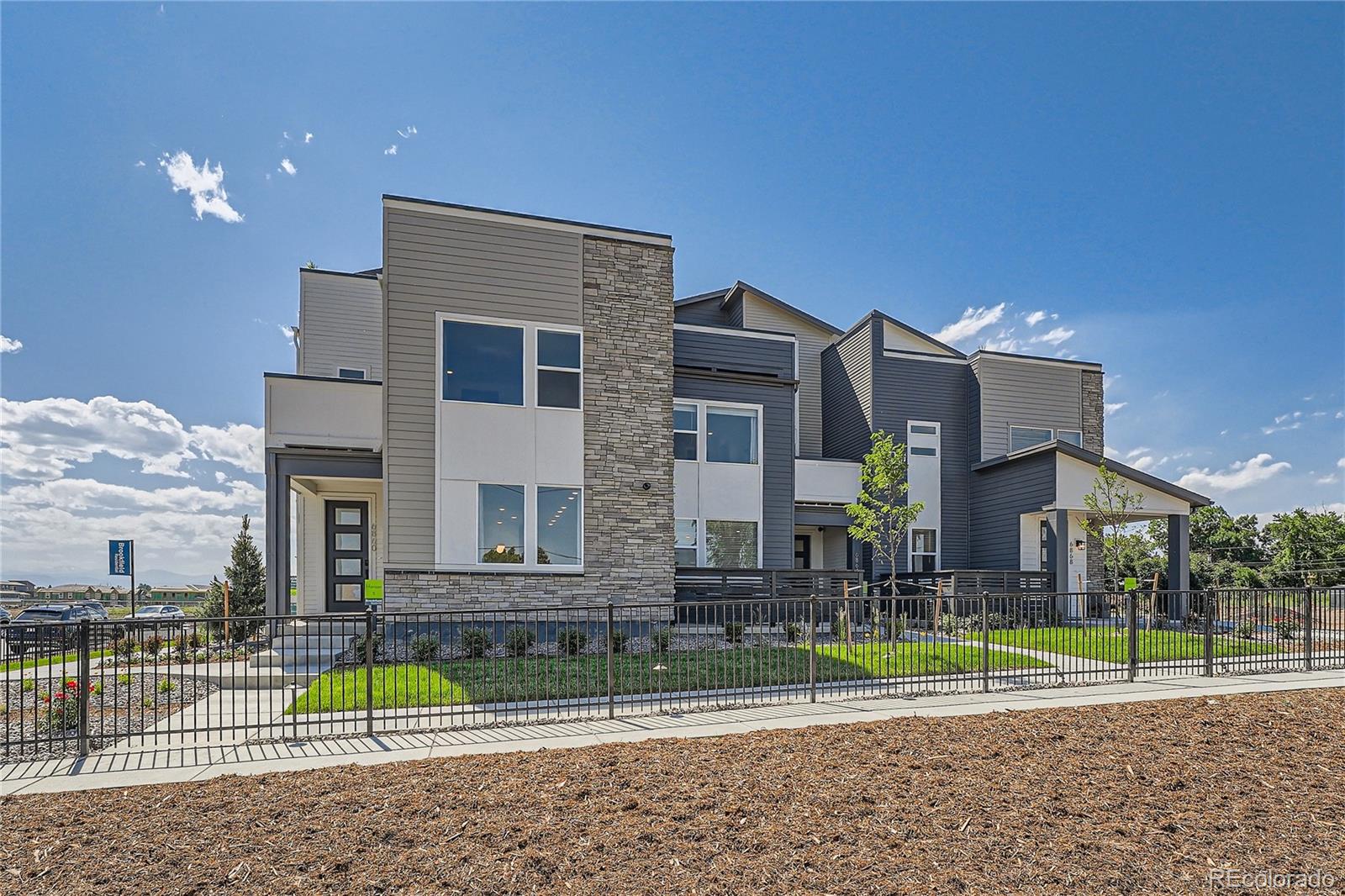 6880 Bryant Way Denver CO 80221